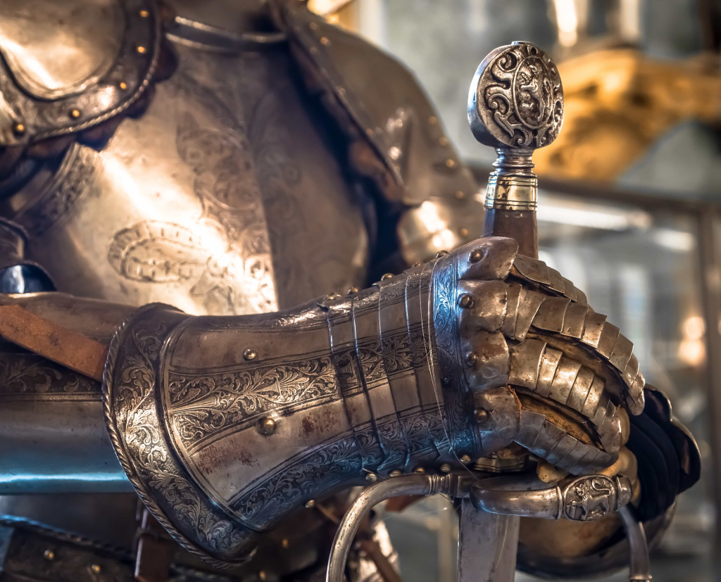detail-middle-age-knight-armour-15th-century-concept-security-safety-protection (1).jpg